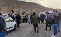 MARDİN - Öğrenci servisi şarampole yuvarlandı: 14 yaralı