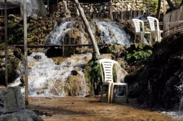 Deprem sonrası Harbiye Şelalesi'nin suyu azaldı