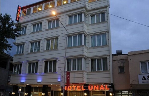 7,7 büyüklüğündeki deprem Adıyaman’da altı oteli yerle bir etti