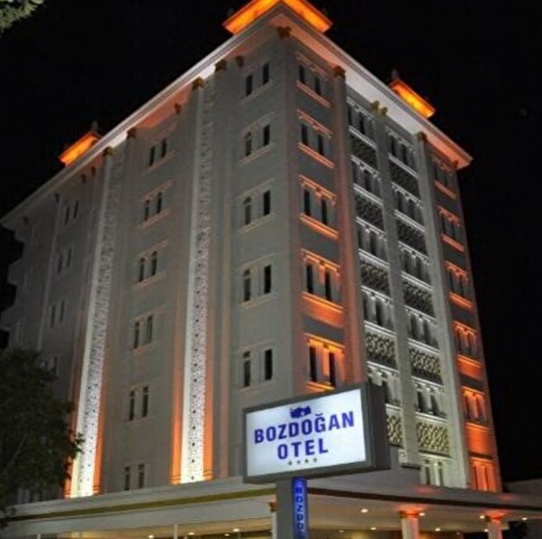 7,7 büyüklüğündeki deprem Adıyaman’da altı oteli yerle bir etti