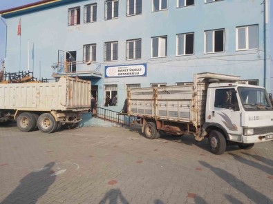 Kula'da Bir Okul Daha Bosaltildi