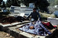  DEPREMDE HAYATINI KAYBEDENLER - Nurdağı'nda iki evladını kaybeden babanın yürek yakan sözleri