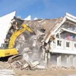 Sorgun'da Riskli Yapilarin Yikimi Sürüyor Haberi