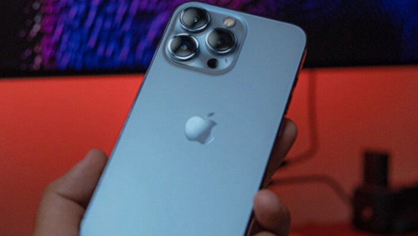 Merakla beklenen iPhone 15'in görüntüleri sızdı: Şarj ömrü şaşırtacak