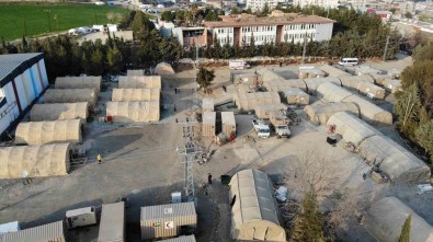 Arap Emirlikleri'nin Kurdugu Sahra Hastanesi Depremzedelere Sifa Oldu