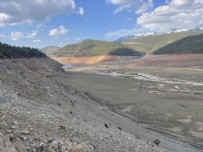 BURSA - Bursa Nilüfer Barajı tamamen kurudu: İşte çarpıcı görüntüler! Vatandaşlara önemli çağrı