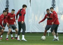 Galatasaray'da Hazirliklar Devam Ediyor