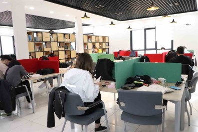 Karaman'da Genç Ofis Gençlerin Ugrak Noktasi Oldu