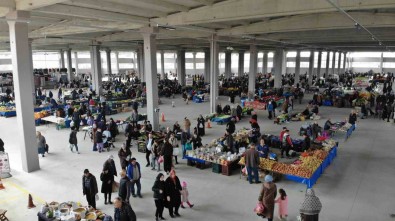 Lapseki'de Kapali Pazaryeri Açildi
