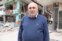 60 Kisiyi Kurtardi, Düsen Duvarin Altinda Kalarak Hayatini Kaybetti