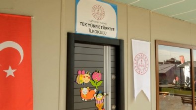 Bakan Kurum paylaştı: Geçici barınma merkezlerinde tüm ihtiyaçlar düşünülüyor