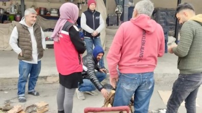 Igdir'a Deprem Bölgesinden 1558 Kisi Geldi