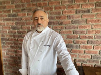 5 Yildizli Otellerin Asçilarindan Deprem Bölgesindeki 20 Bin Kisiye Sicak Yemek