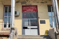 CERRAHPAŞA TıP FAKÜLTESI - Cerrahpaşa Tıp Fakültesi Hastanesi'nin büyük bir kısmı kapatıldı