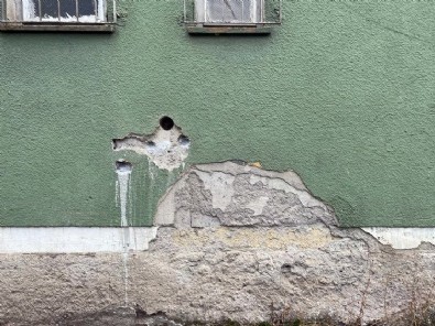 Mimarlar Odası'nın durdurma kararı vatandaşı ölüme sürüklüyor! Bu utancın mimarı dönüşüm karşıtları!