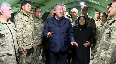 Bakan Akar, Deprem Harekat Planı'nı saat saat açıkladı! 'Uzaktan ahkam kesmekle olmuyor'