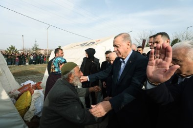 Cumhurbaskani Erdogan Açiklamasi '15 Bin Lira Tasinma Yardimini Bugün Itibariyla Ödemeye Basliyoruz'