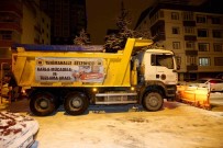 Yenimahalle'de Karla Mücadele Mesaisi