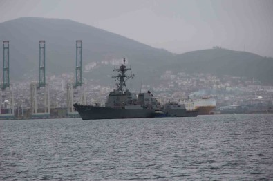 155 Metre Uzunlugundaki ABD Savas Gemisi Izmit Körfezi'ne Demir Atti
