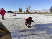Ardahan'da Kar Yagisi Nedeniyle Egitime 1 Gün Ara Verildi Haberi