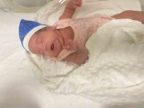 Batman'da 725 Gram Olarak Dogan Bebek Hayata Tutundu