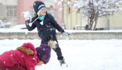 Bursa’da okullara kar tatili...