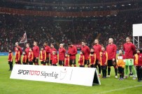 Galatasaray'da 2 Degisiklik