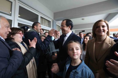 GKRY'de Liderlik Seçimi Ikinci Tura Kaldi