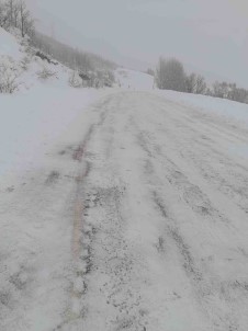 Tunceli'de O Yol, Yeniden Trafige Kapatildi