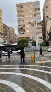 Sanliurfa'da 8 Katli Bina Böyle Yikildi Açiklamasi Enkaz Altinda 5 Kisinin Kaldigi Bildiriliyor