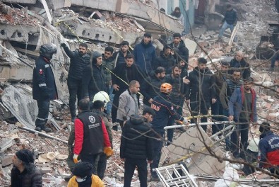 Türkiye tek yürek! Deprem bölgesine yardım seferberliği Haberi