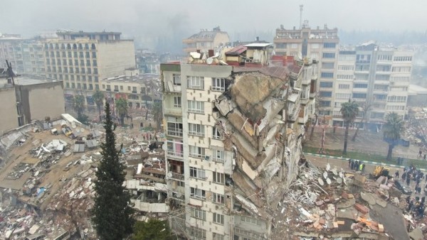 Deprem sonrası Kahramanmaraş ve İskenderun’un havadan görüntüsü dehşete düşürdü!
