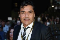 Erol Ceylan'dan 100 Bin Dolar Yardim