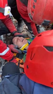 52 Saat Sonra Kurtarildi, Sevinç Gözyaslari Döktü Açiklamasi 'Hepinizi Çok Seviyorum'