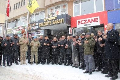 Baskan Pekmezci Yardimsever Vatandaslara Tesekkür Etti