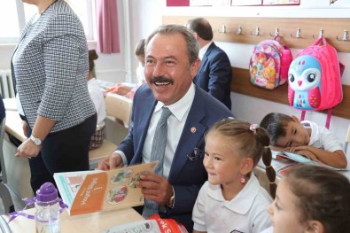 Denizli'de 35 Bin 596 Ögrenci Ücretsiz Yemek Yiyecek