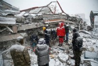 Enkaz altından babasının kollarına: Masal bebek 55 saat sonra kurtarıldı