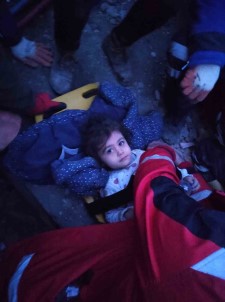 Giresun Ekibi Müjgan Bebegi Kurtardi