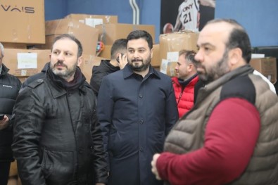 Kagithane'de Binlerce Kisi Afet Bölgesine Yardim Gönderdi