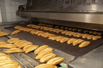 Mersin'den 62 Bin 510 Ekmek Deprem Bölgesine Gönderildi