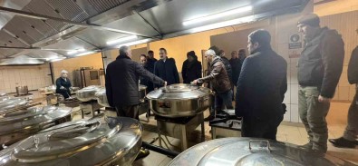 Meslek Liseleri Depremzedeler Için Günlük 700 Bin Ekmek Üretiyor