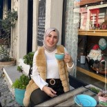 Osmaniye'de Genç Doktorun Tabutuna Gelinlik Konuldu