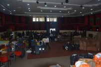 19 Mayis'tan Deprem Bölgesine 5. Tir Yolcu Edildi