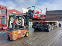 Kayseri Büyüksehir, Varilleri Sobaya Dönüstürüp, Depremzedelere Gönderdi