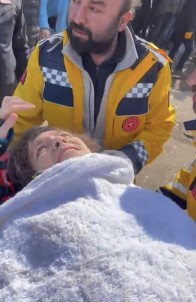 Merve Ve Irem Kardesler 75 Saat Sonra Kurtarildi