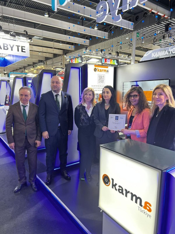 KARMATÜRKİYE Barcelona'da yerini aldı.