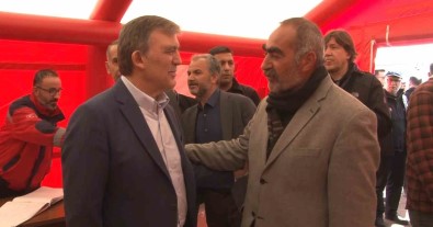 11. Cumhurbaskani Abdullah Gül'den Çadir Kente Ziyaret