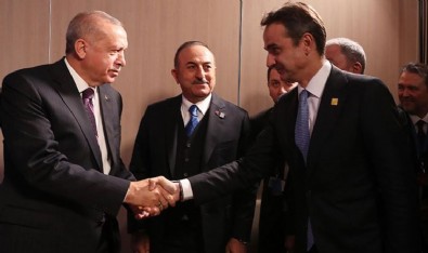 Başkan Erdoğan'dan Yunanistan Başbakanı Miçotakis'e geçmiş olsun mesajı