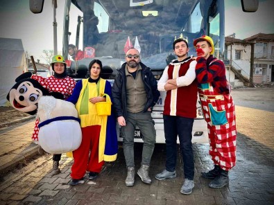 Depremzede Çocuklara Moral