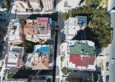 Kusadasi'nda Cumhuriyet Mahallesi'nin Yedi Sokagi Yenilendi